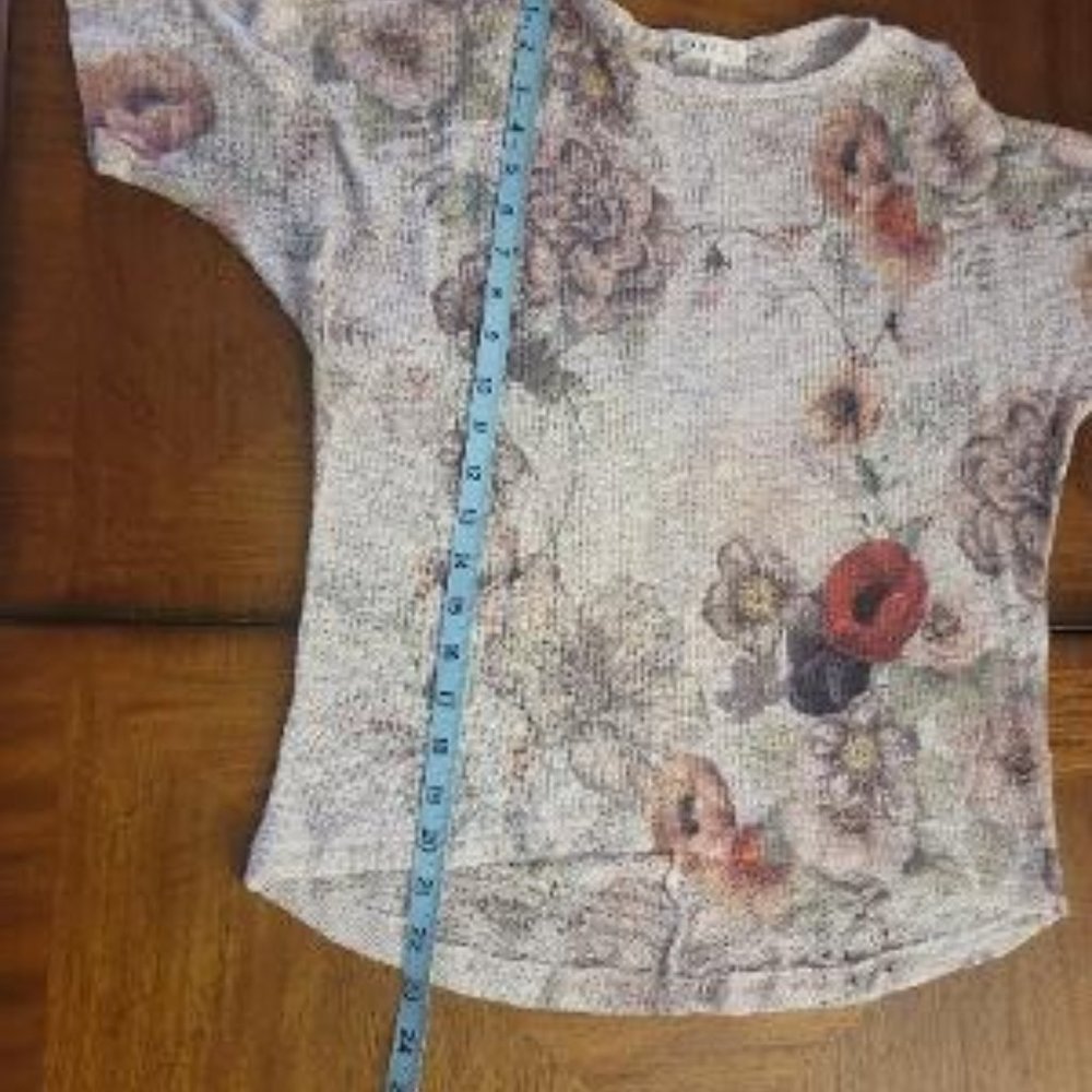 Ginger G Floral Top - Picture 10 of 11